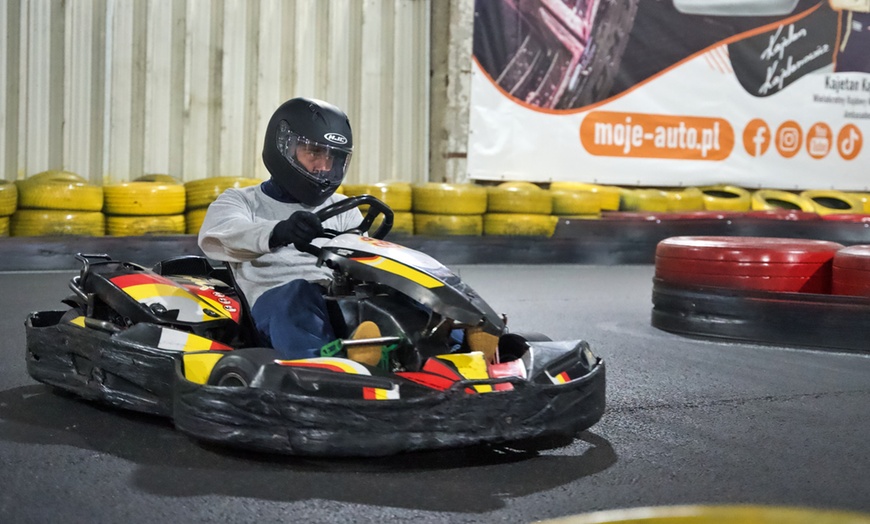 Image 8: Poczuj prędkość, przeżyj emocje! Jazda gokartami po nowoczesnym torze
