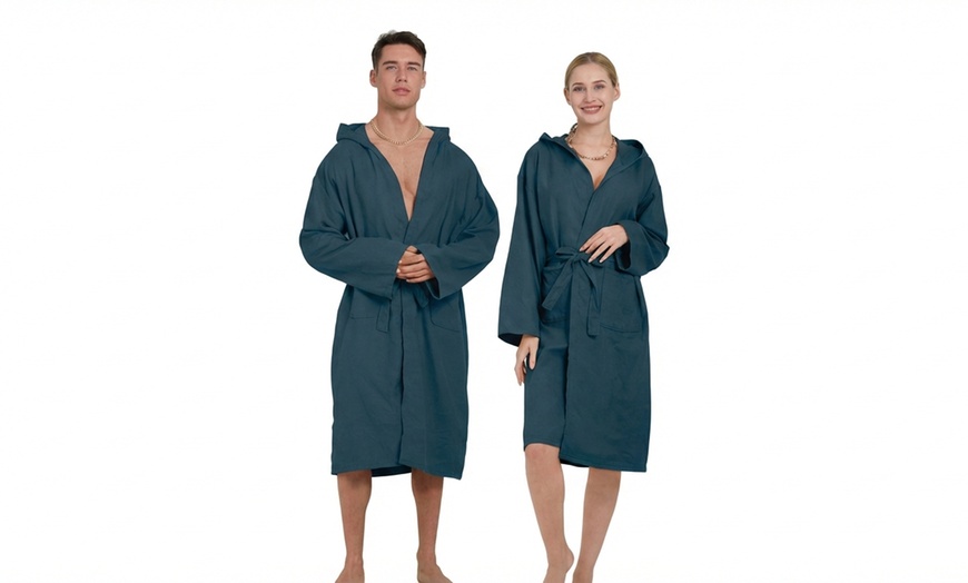 Image 5: Unisex Hooded Bathrobe in Soft Microfiber 