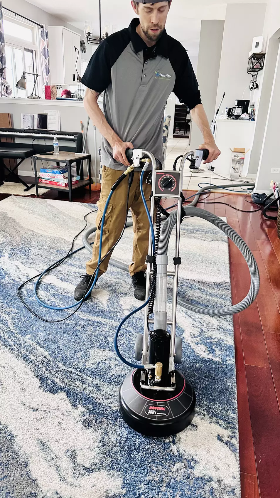 Get Carpets Cleaned in 3 or 5 Rooms/Area Rug Cleaned for a Fresh Look