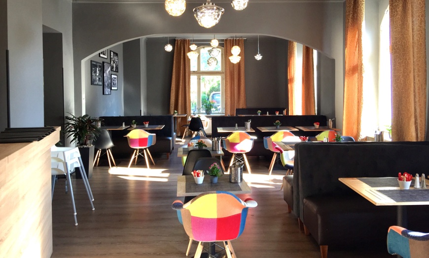 Image 5: Marienbad: Superior-Zimmer in der Villa DaVinci mit Frühstück & Spa