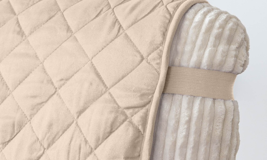 Image 12: Copridivano trapuntato antmacchia