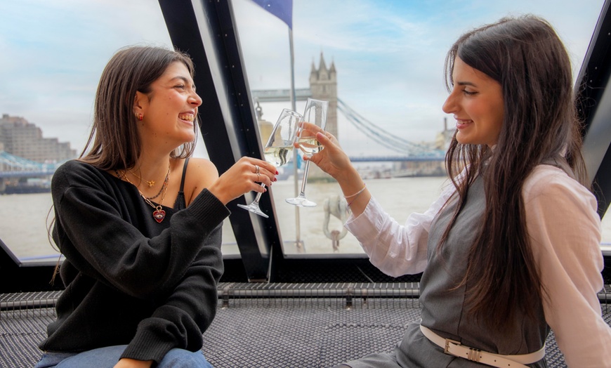 Image 10: London Lunch or Evening Cruise with Iconic Views & Live Entertainment