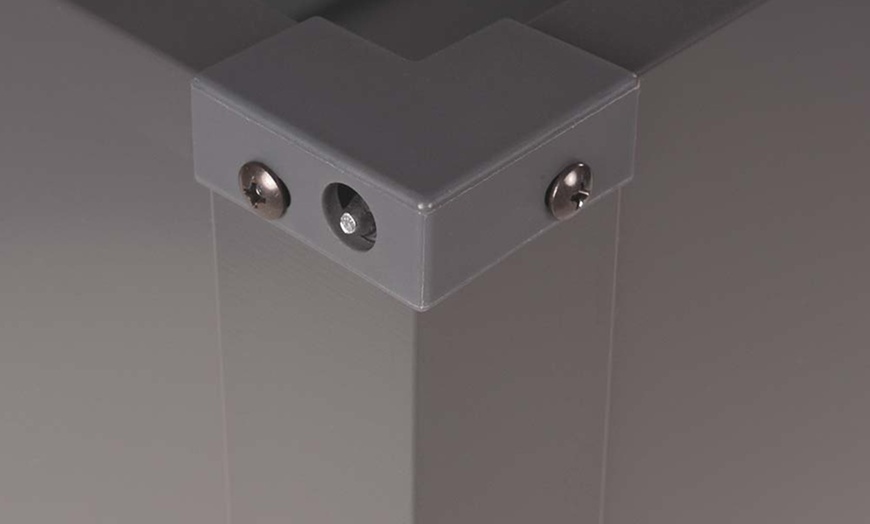 Image 11: Caja metálica de almacenamiento