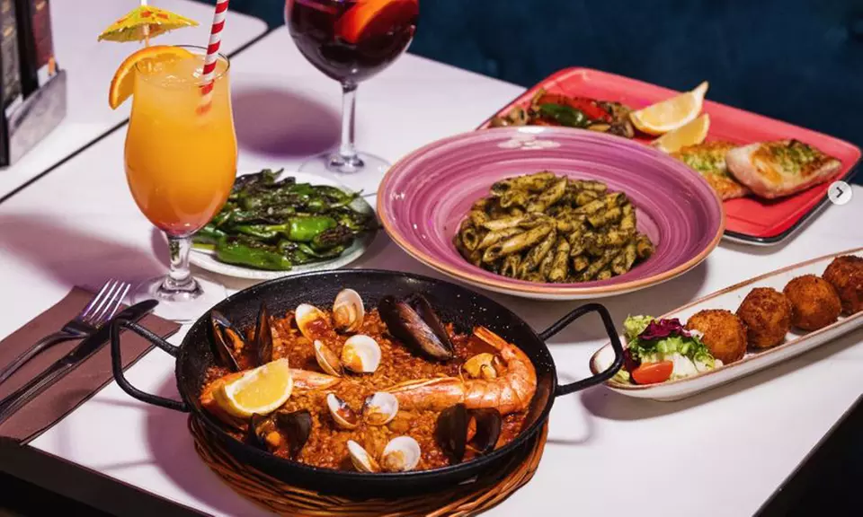 Menús de arroces o Premium para 2 o 4 personas con todo incluido