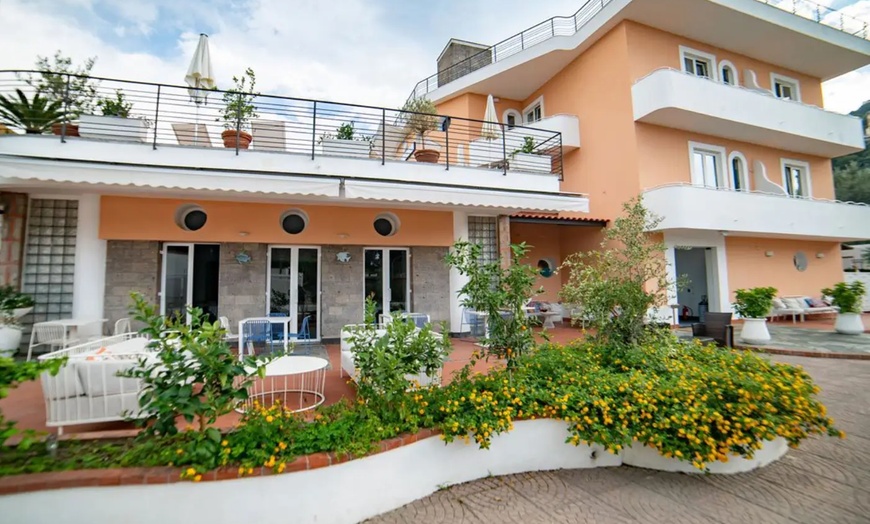 Image 21: ✈ 11-Day Guided Italy Tour w/ Air from Great Value Vacations