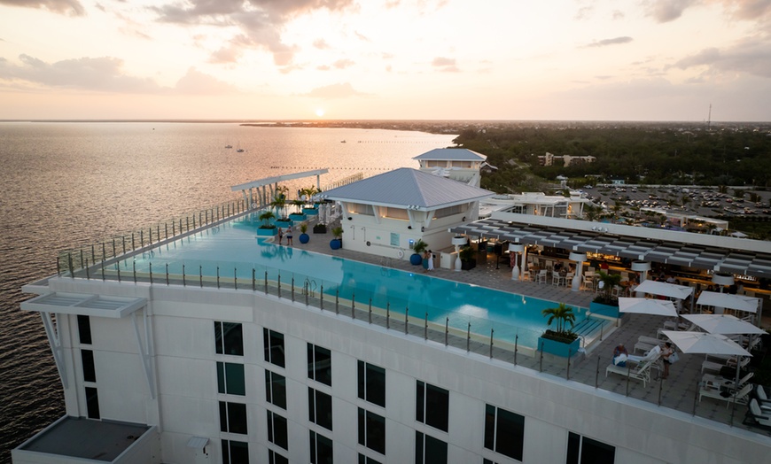 Image 8: Seaside Facial and Tropical Sugar Scrub with Pool, Gym, Lounge & Valet