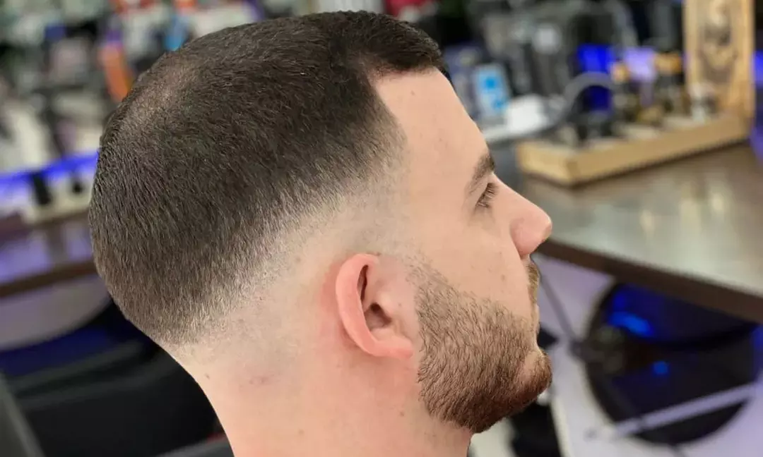 Waschen, Schneiden & Föhnen, opt. + Bartrasur & Gesichtshaarentfernung