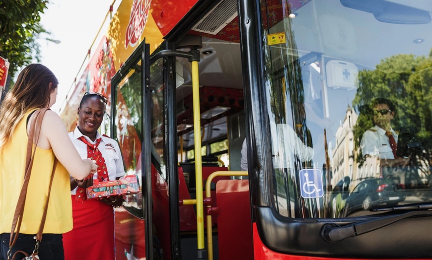Image 2: Ticket hop-on hop-off de 48 horas para bus turístico en Benalmádena