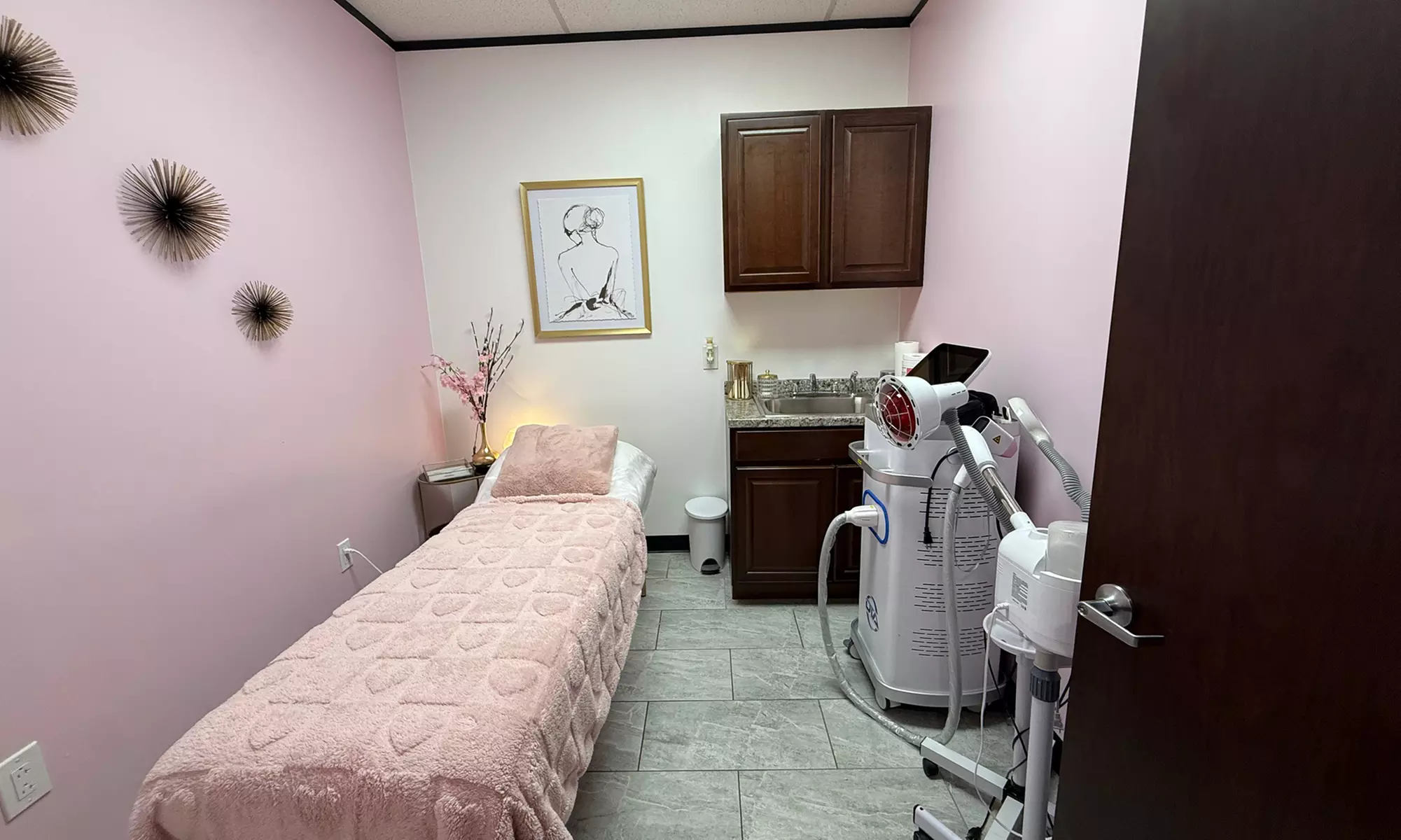 3 or 6 Laser Hair Removal Sessions on a Small, Medium or Large/XL Area