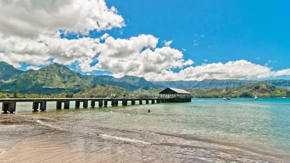 ✈ 7-Day Hawaii: Big Island and Kauaʻi Combined with Flights and Cars