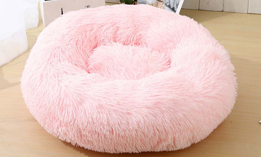 Image 2: Round Plush Fluffy Pet Bed