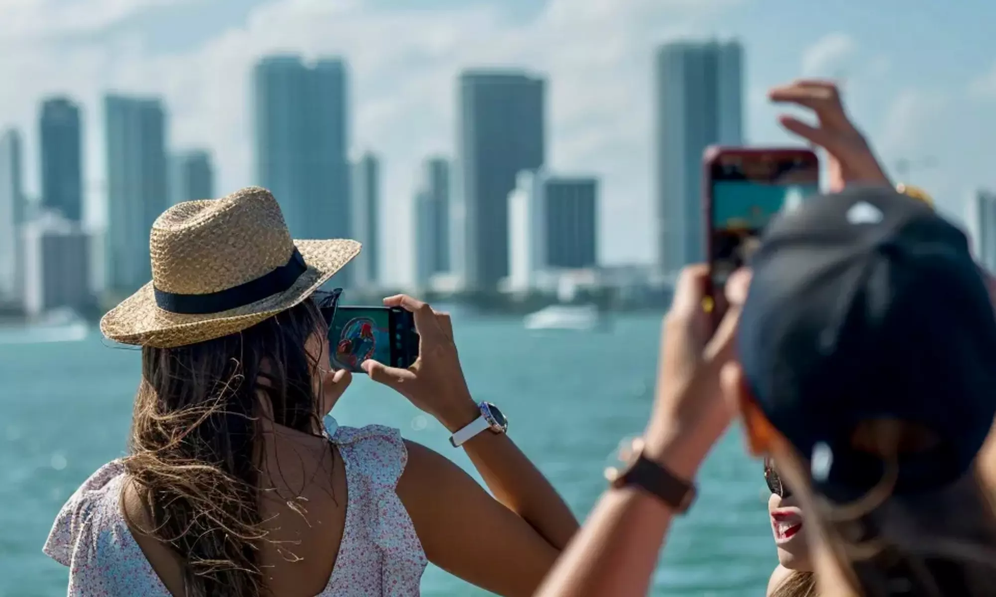 Miami Waterfront Adventure: 90-Minute Cityscape Tour