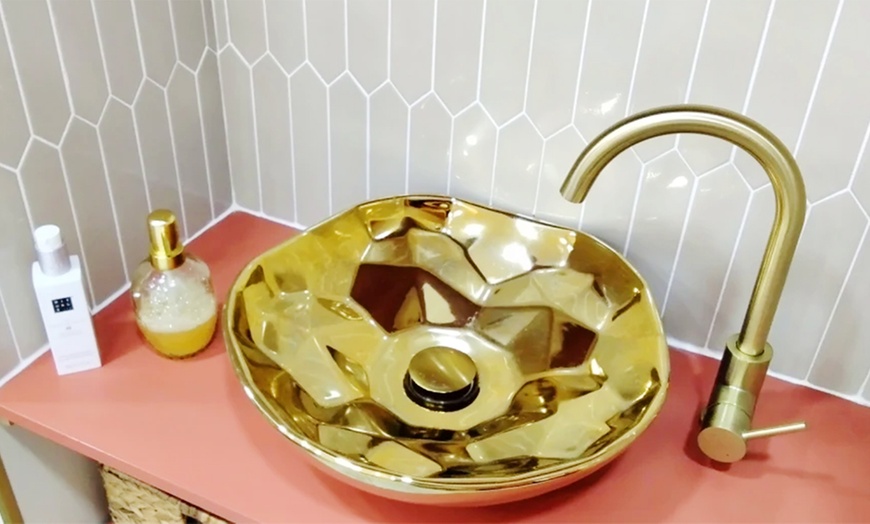 Image 5: Massage et soin visage avec Divines Institut