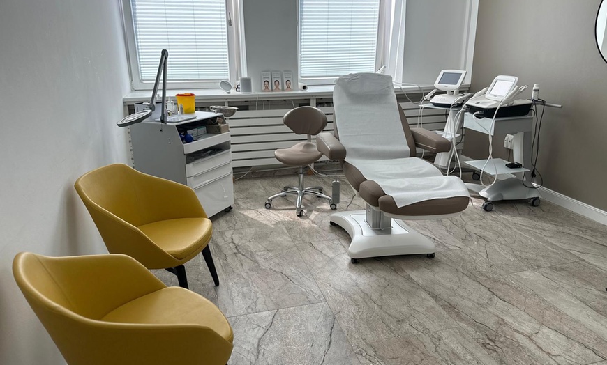 Image 3: 1 oder 2 Behandlungen: Mesotherapie mit 5 ml gegen Haarausfall