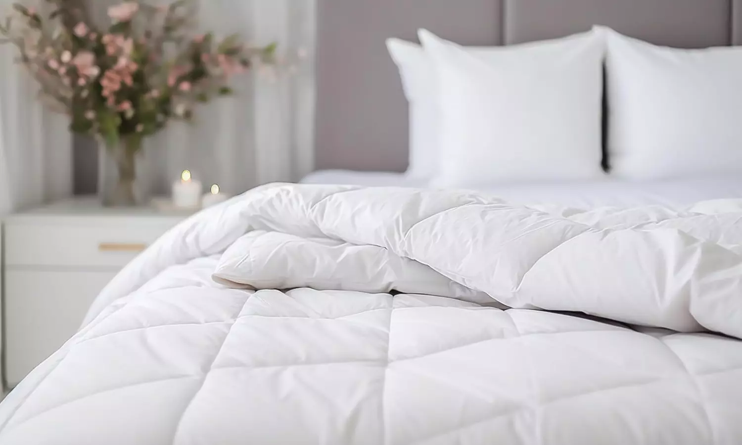 Piumino estivo anallergico e traspirante, disponibile in 3 misure - Primary Image