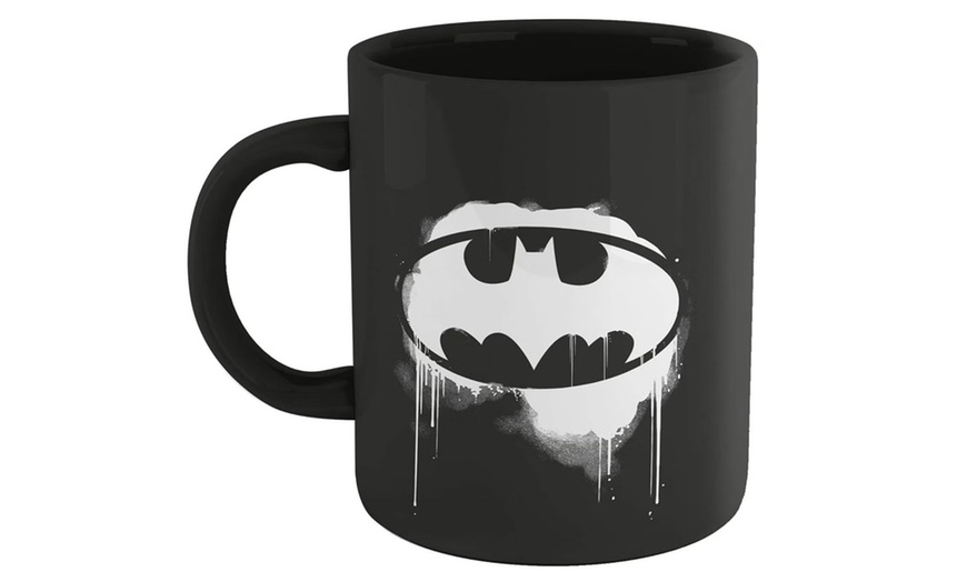 Image 2: DC Comics Themed Entrance Mats and Coffee Cups