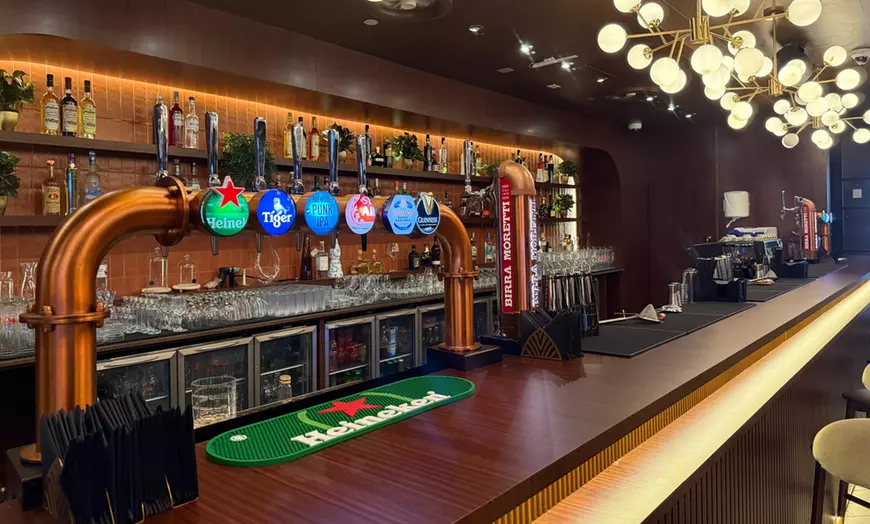 Image 5: Enjoy Food & Drink at The Crown Gastro Kitchen Up to 500 Spend