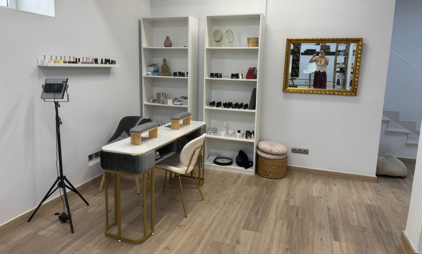 Image 7: Bono de depilación láser de diodo en zona a elegir: hasta 7 sesiones