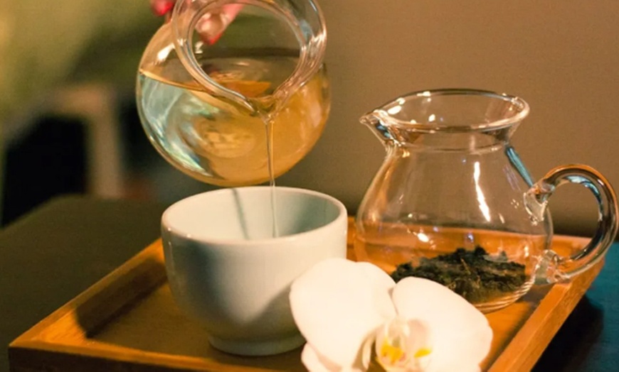 Image 3: Revitalize with Hydrating Facial w/w/o Seaweed/Mud Body Treatment 