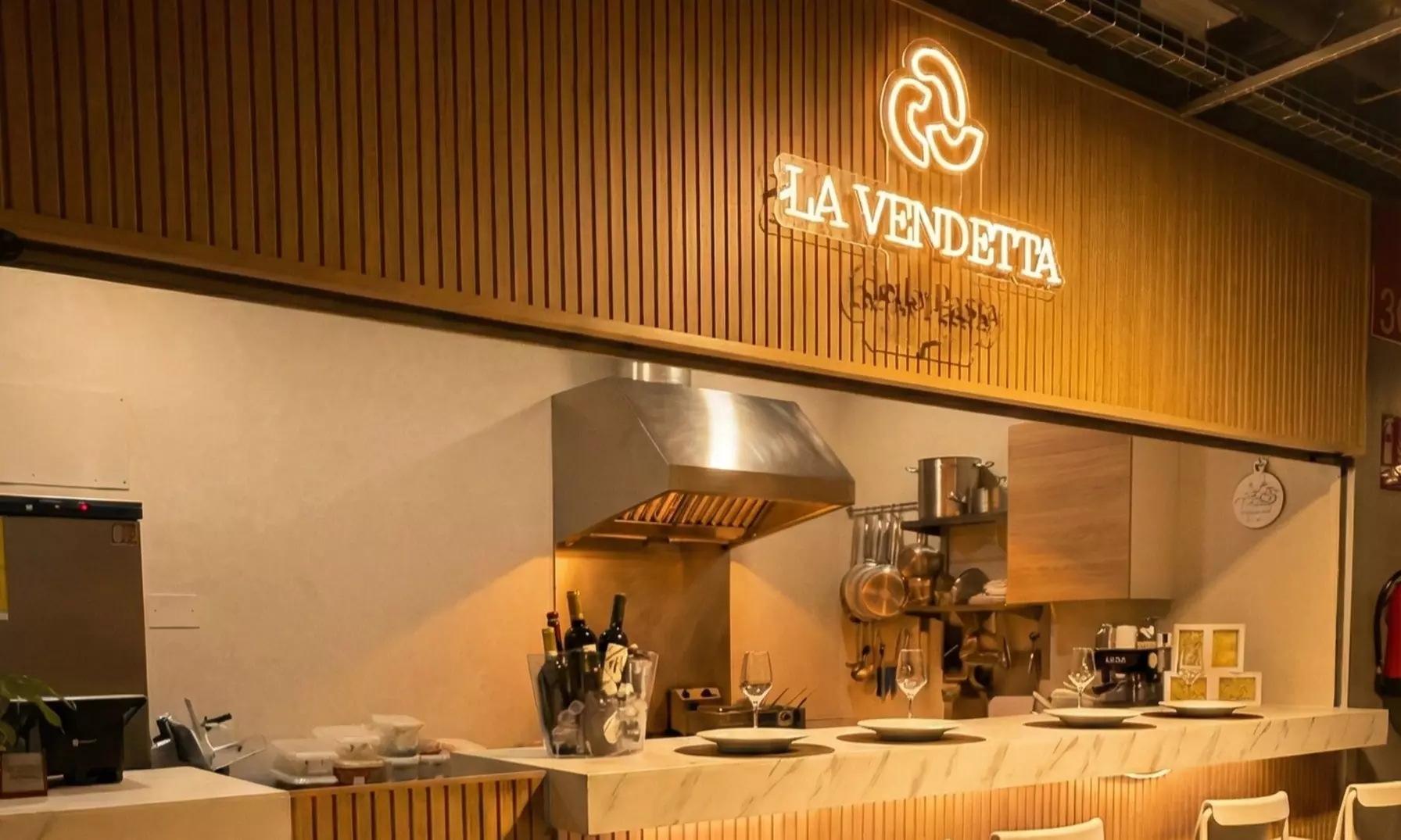 Menú de pasta italiana para 2 o 4 con entrante, postre y bebida