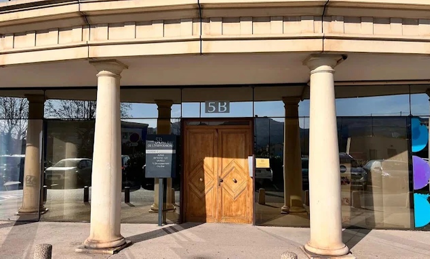 Image 2: Massages corps et visage à l'institut Nourika à Marseille

