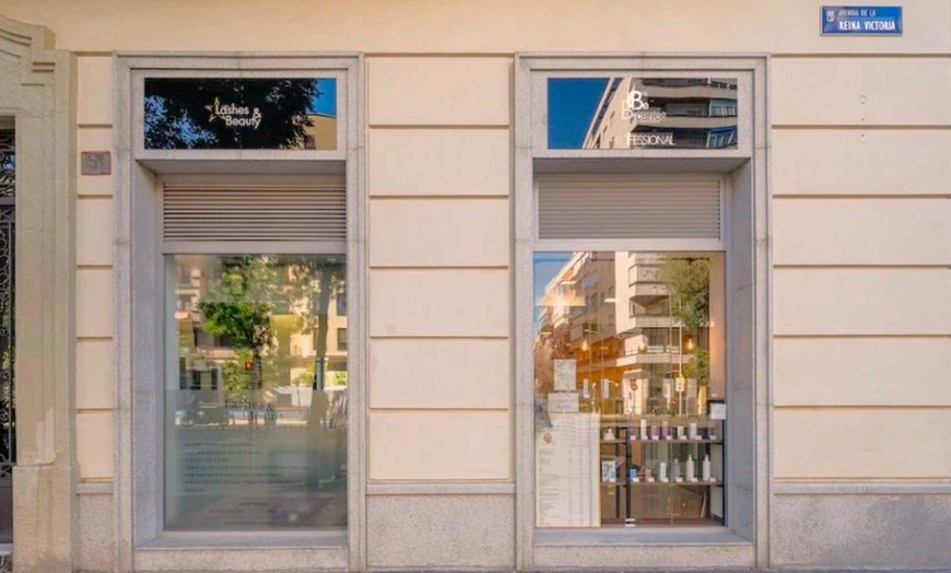 Image 9: Masaje corporal con técnica a elegir y opción a extras para 1