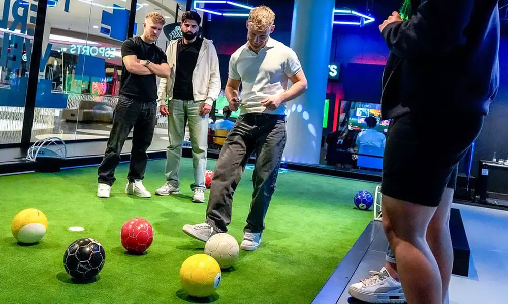 45 oder 90 Min. SOCCERBEAT für 1 Person: Fußballwelt mit 13 Spielzonen für Spiel & Wettbewerb (bis 32% sparen)