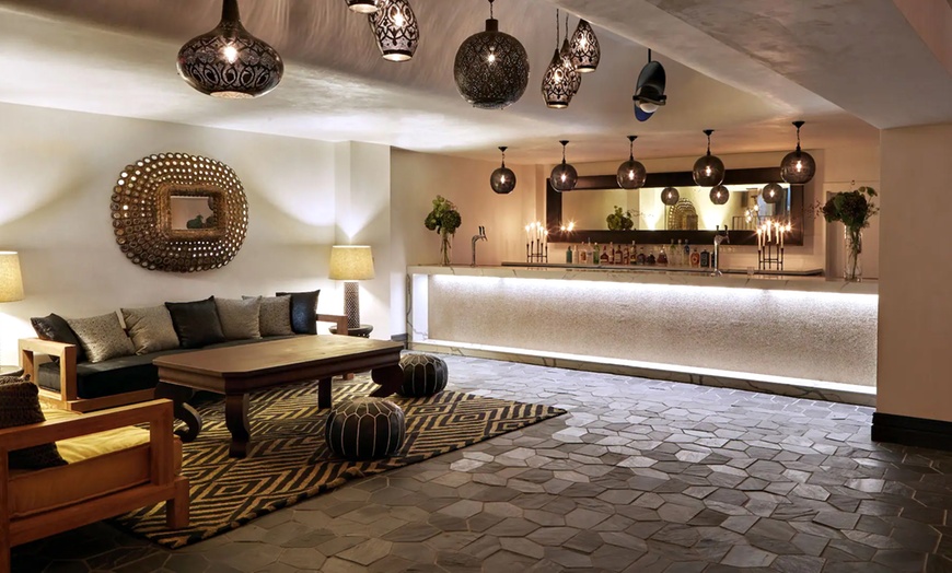 Image 12: Spacious 4* Hotel in Downtown Los Angeles