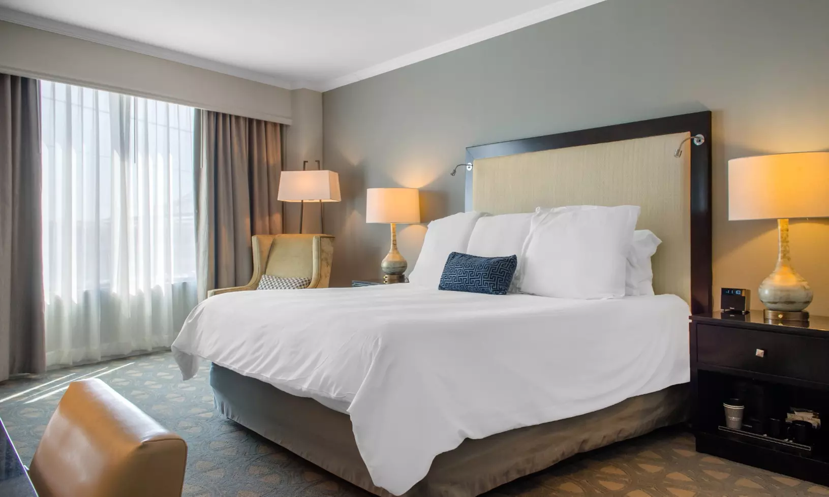 The Riverfront Hotel New Orleans: Family-Friendly Hotel - Book Now!