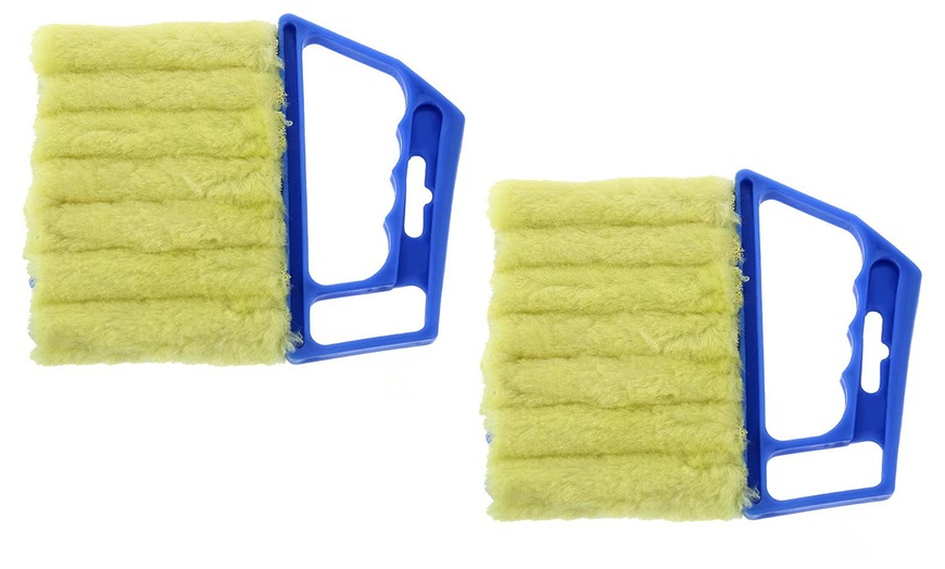 Image 8: Blinds Cleaning Brush with Seven Removable Sleeves