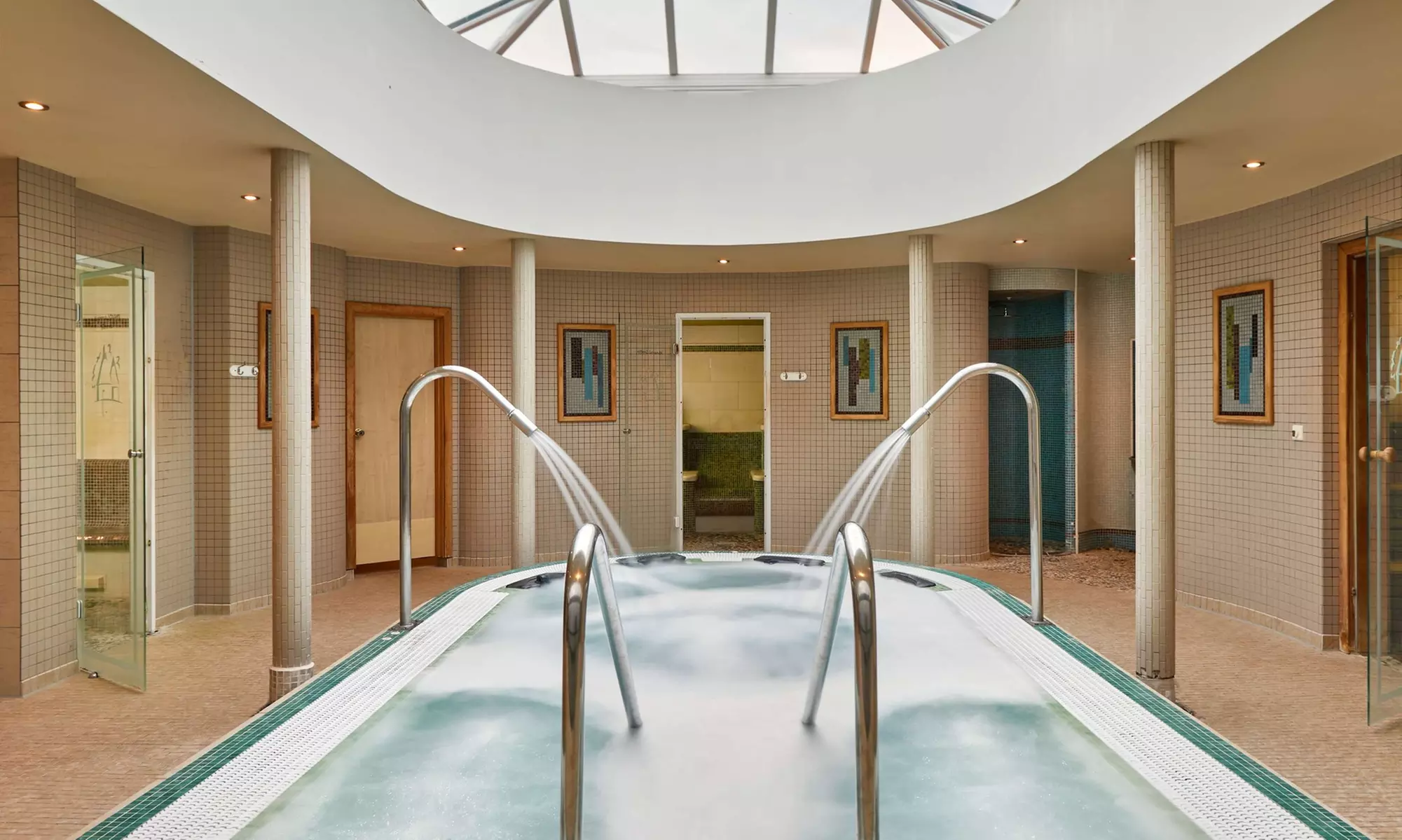 Relax with a Spa Day with Thermal Facilities, Treatment and Lunch at Ufford Park Hotel & Spa with Up to 39% Off - Primary Image