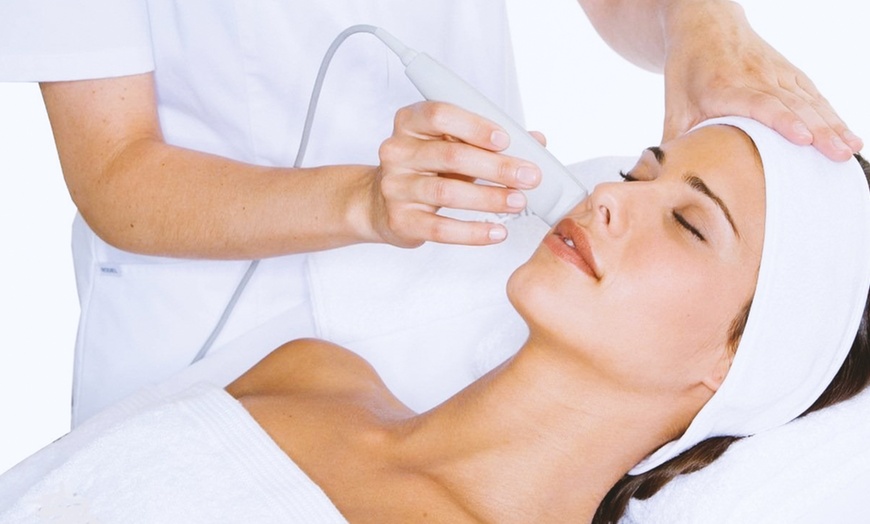 Image 2: Refresh Your Skin with One or Two 60-Minute Hydrofacial Sessions