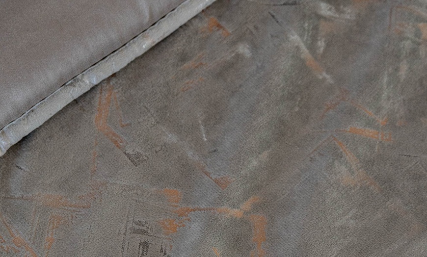 Image 23: Trapunta matrimoniale in velluto con stampa digitale