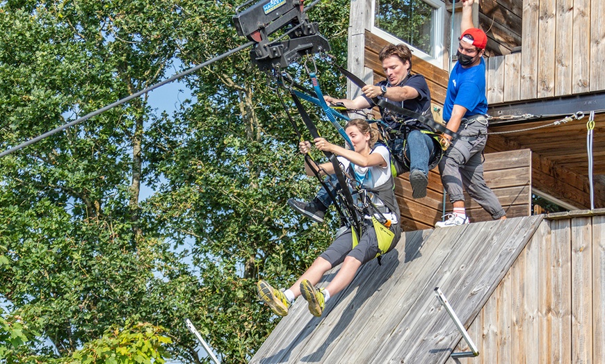 Image 1: Tyrolienne géante avec Skypark by AJ Hackett