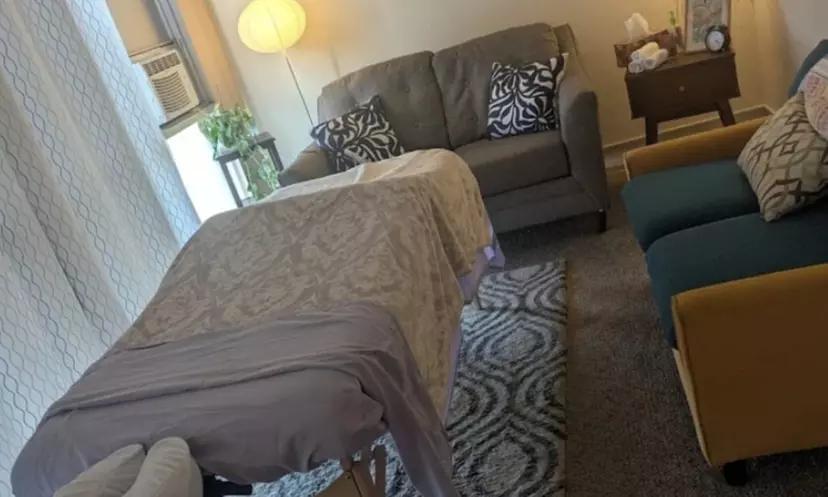 60- or 90-Minute Massage + Aromatherapy