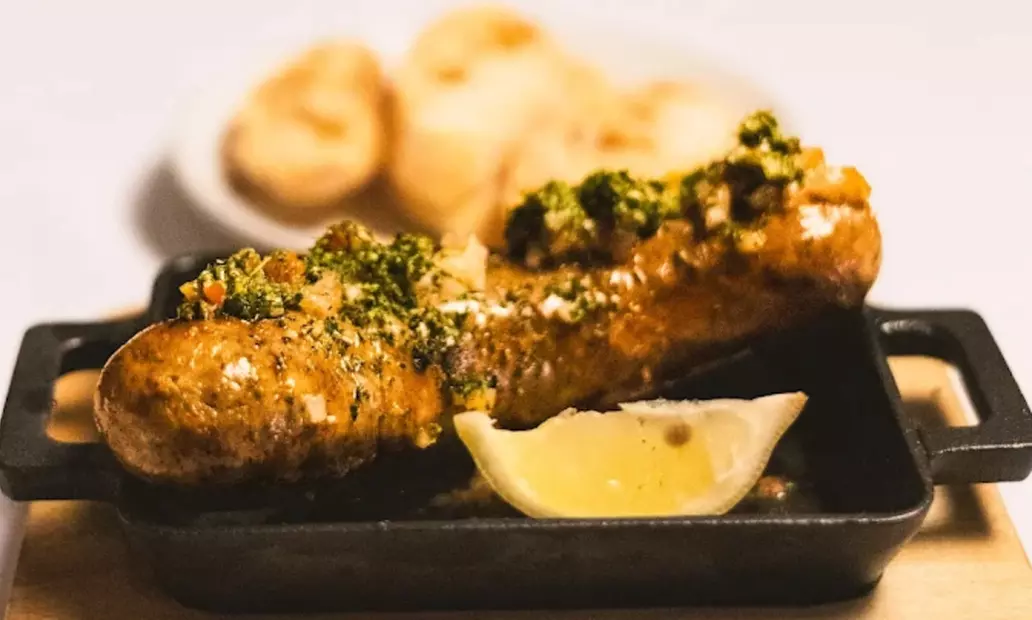  Steak Dinner with Dessert and Cocktails or $50 or $100 Dining Credit 
