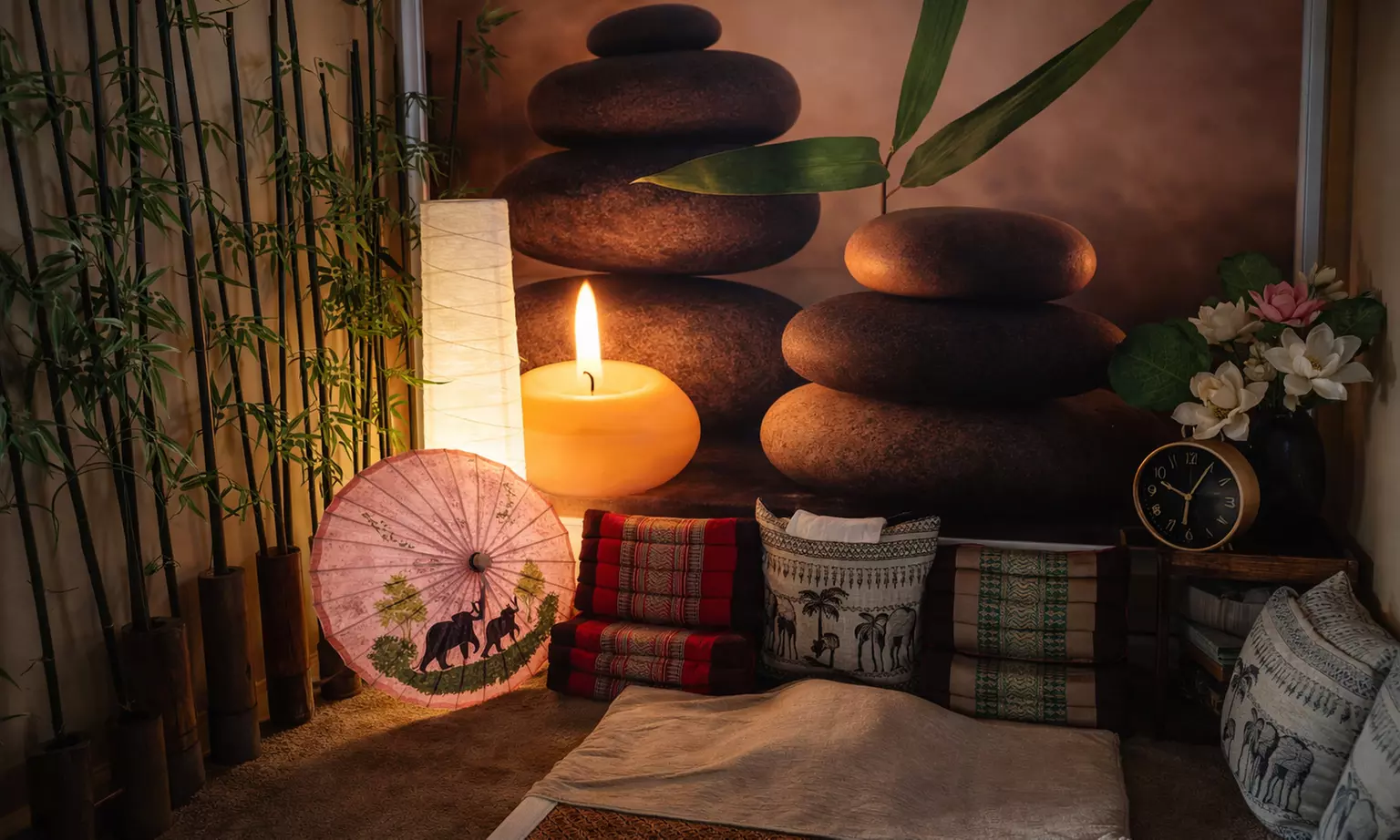 Tradycyjne masaże tajskie: olejkowy, masaż pleców oraz głowy i więcej