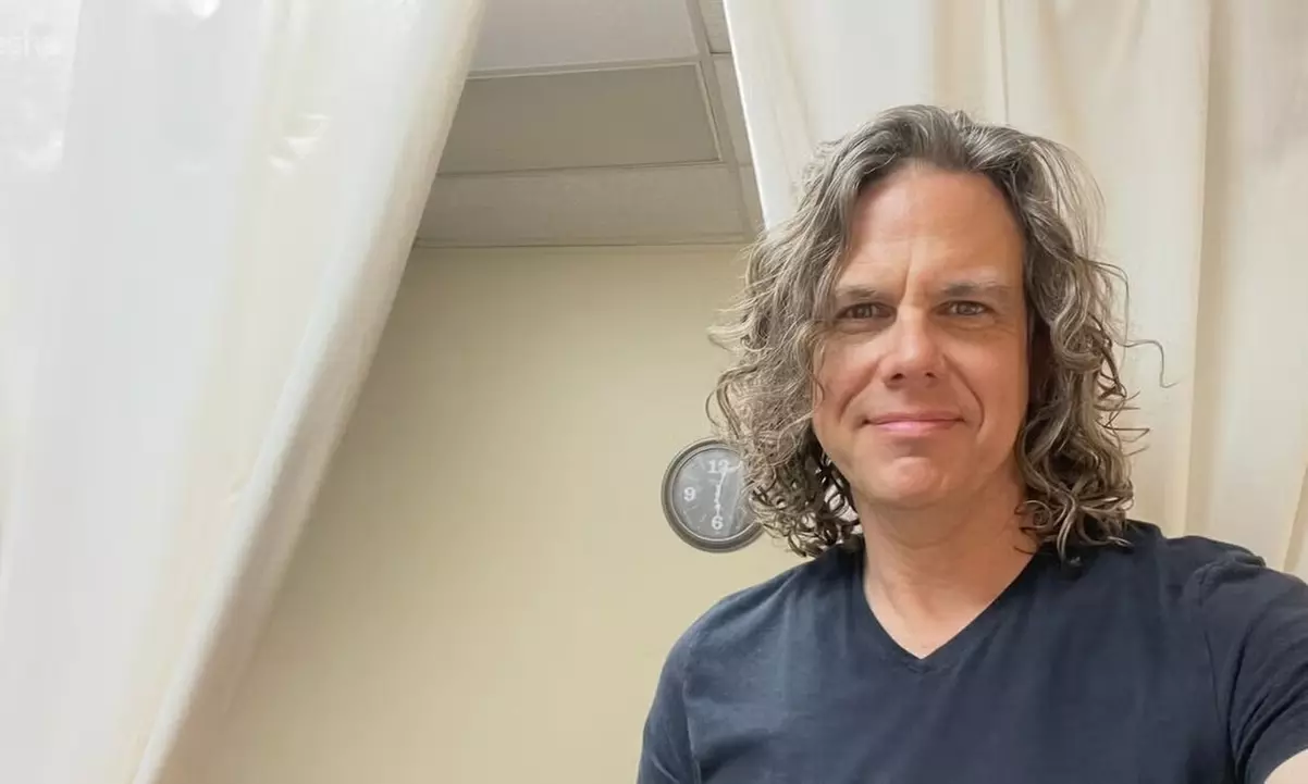 Immerse in Relaxation with a 60,90, or 120 Minutes: Signature Massage