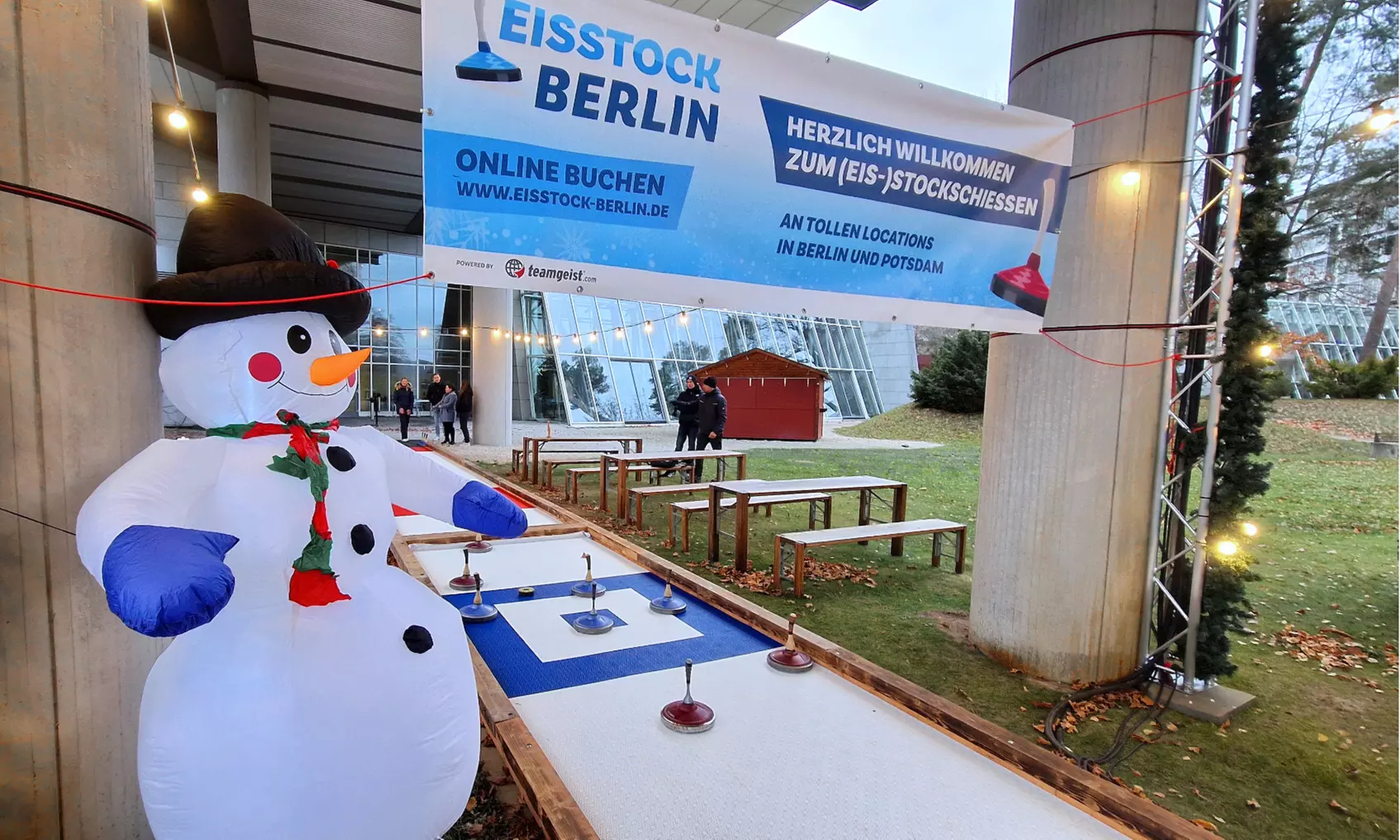 1 Std. Eisstockschießen für bis zu 8 Personen in 4 Locations in Berlin