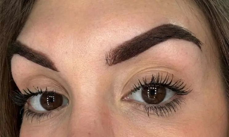 Micropigmentación de cejas o fusión con diseño previo