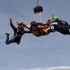 Image 2: Saut en parachute en tandem à 4000 m avec Alpes Aviation Parachutisme