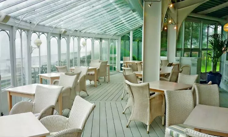 Bournemouth: Standard Double with Breakfast