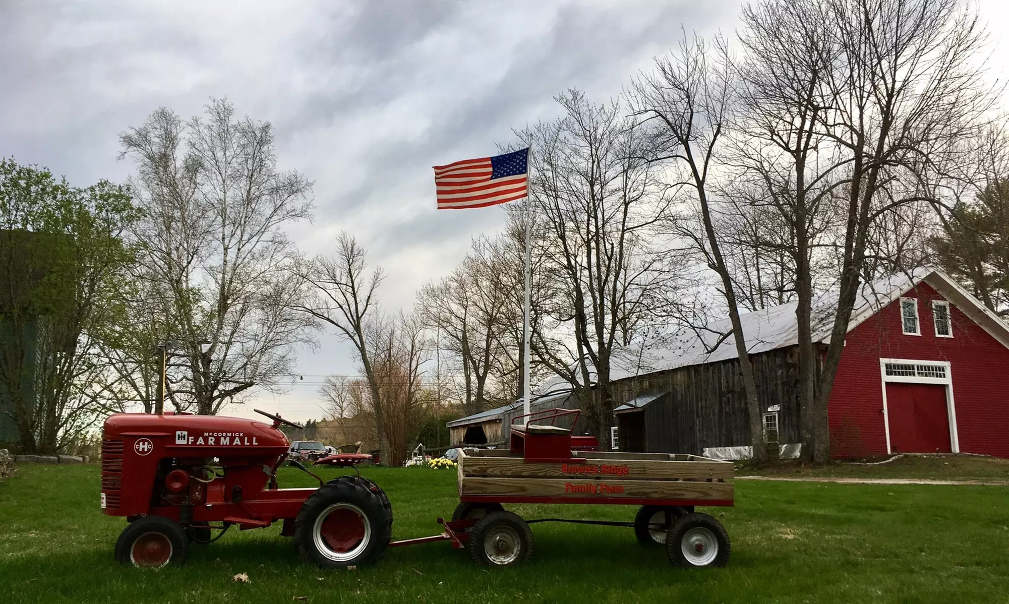 $18.50 forGeneral or Family Admission to Brown's Ridge Family Farm ($30 Value) - Primary Image