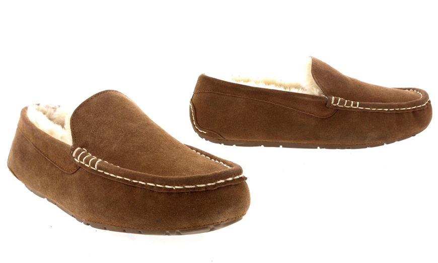 Image 5: Men's Sheepskin Slippers