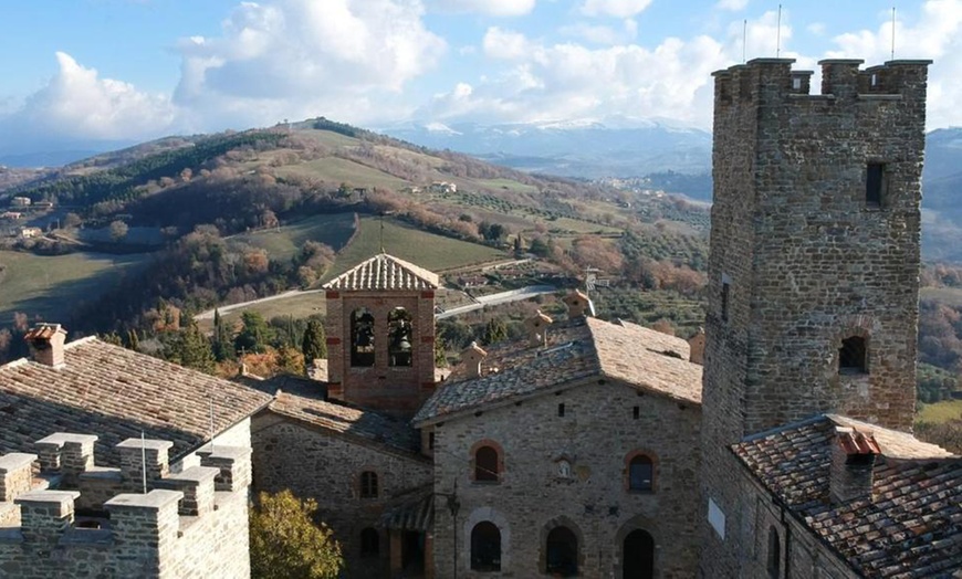 Image 3: Perugia: 1 o 2 notti in camera Deluxe o Superior con colazione e cena