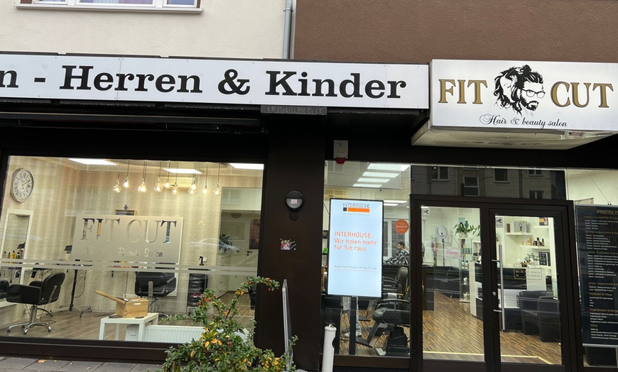 Image 6: Friseurleistungen für Damen