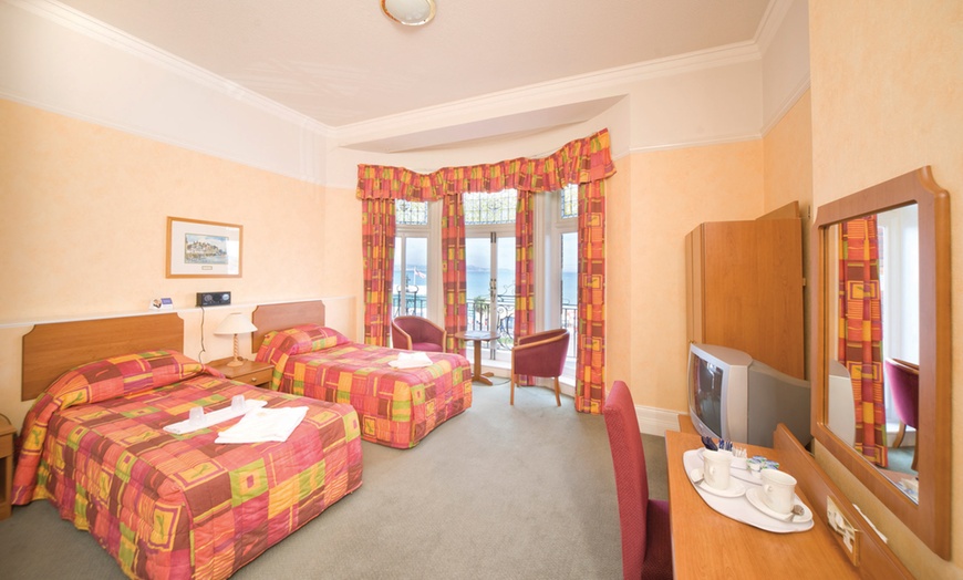 Image 4: Weymouth: Standard Double or Twin Room with Breakfast