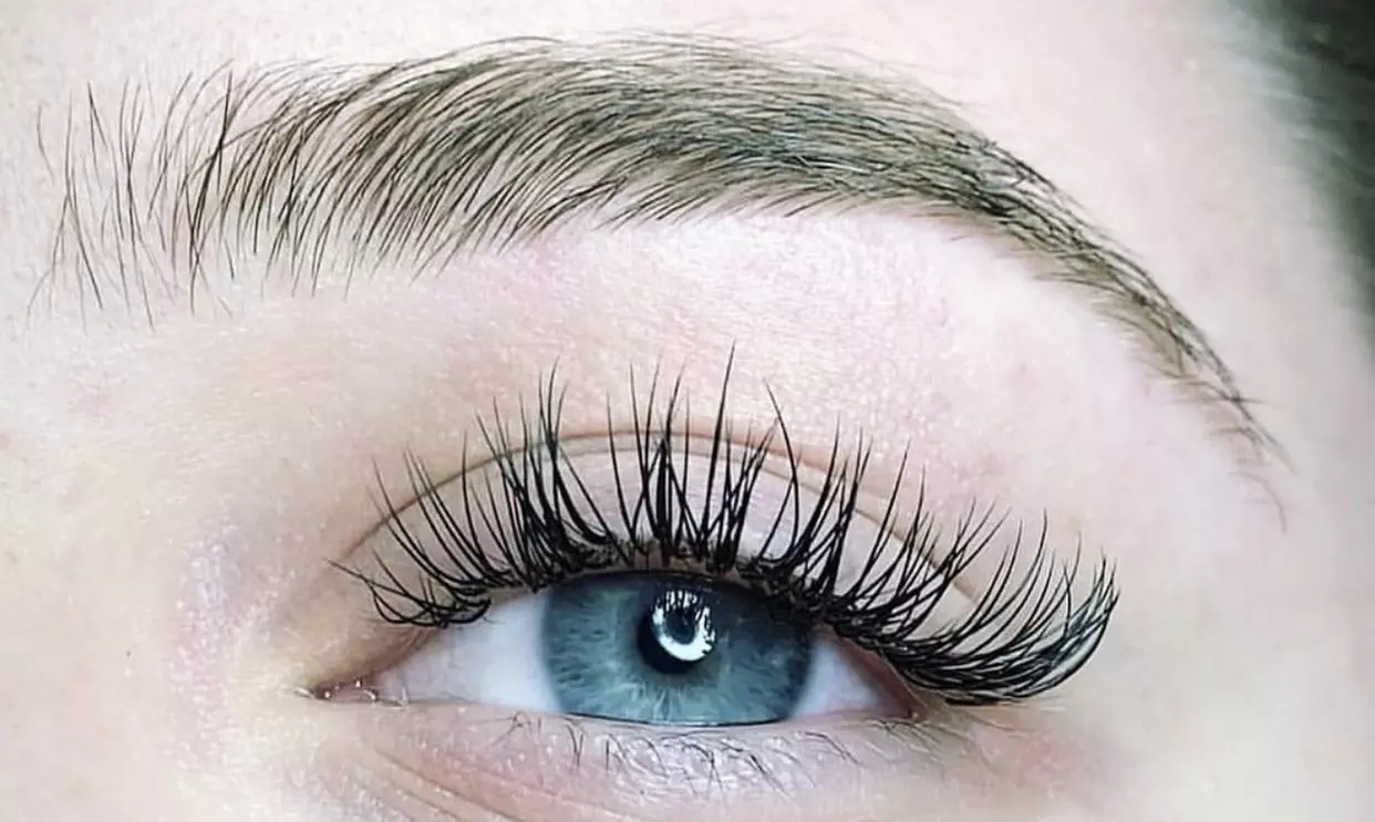 Full Set of Mink or Hybrid Eyelash Extensions at Glam India Threading and Spa (Up to 60% Off) - Primary Image