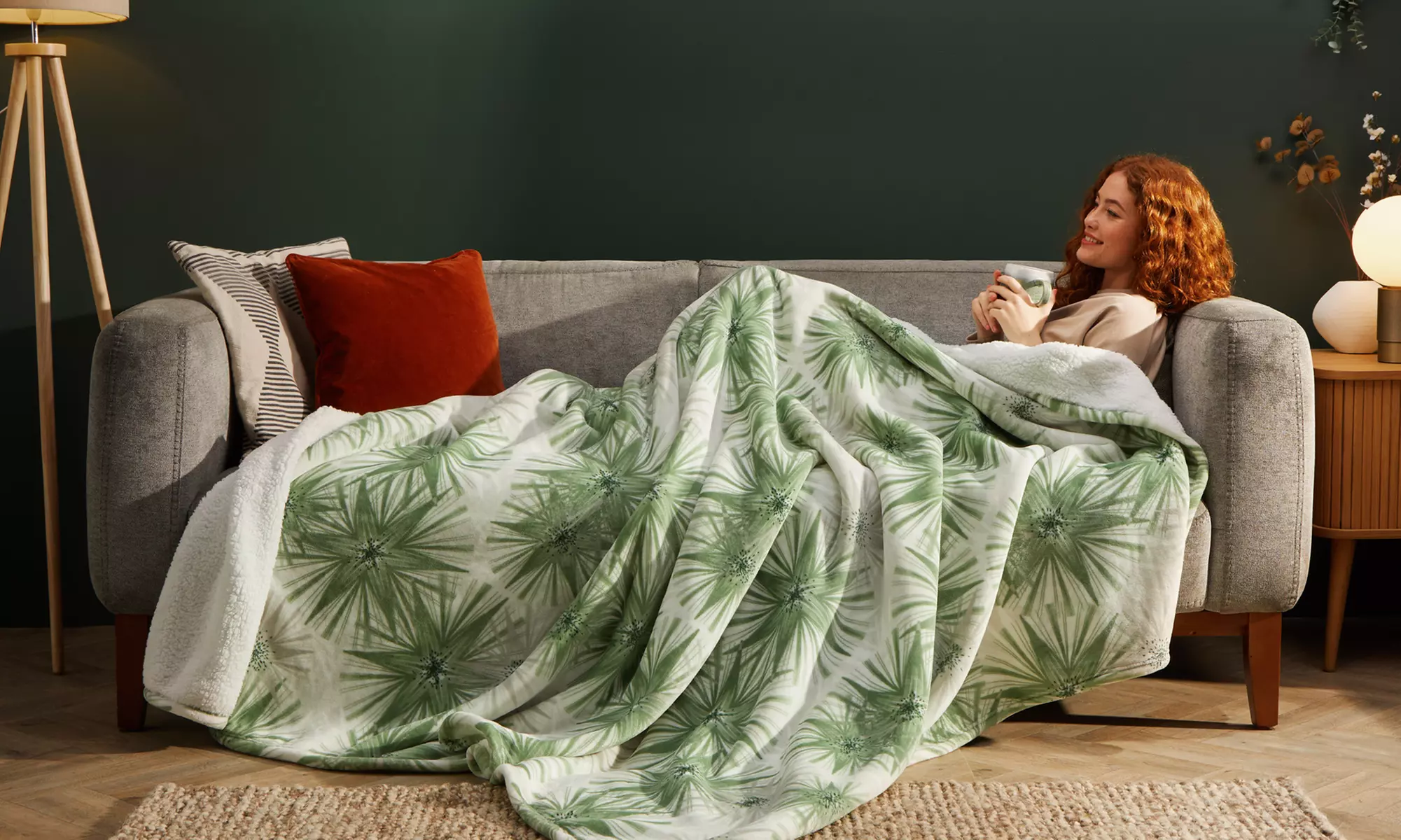 Super-Sized Silentnight Snugsie Giant Family Sherpa Blanket