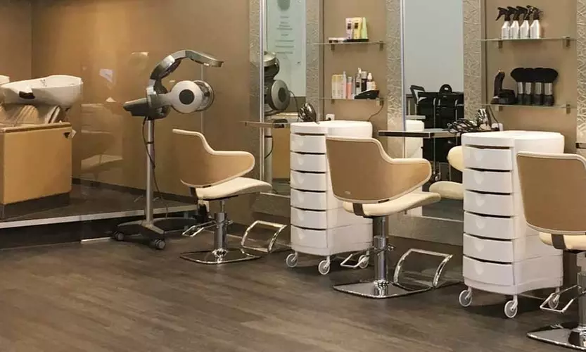 Damen- oder Herren-Haarschnitt